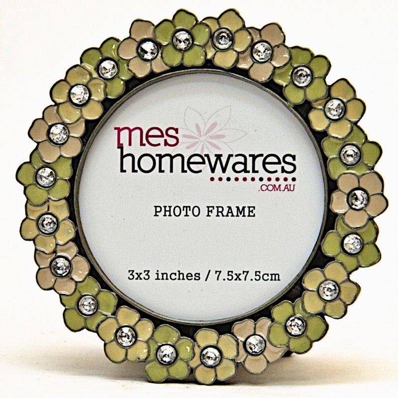 Photo Frame Wreath of Flowers
