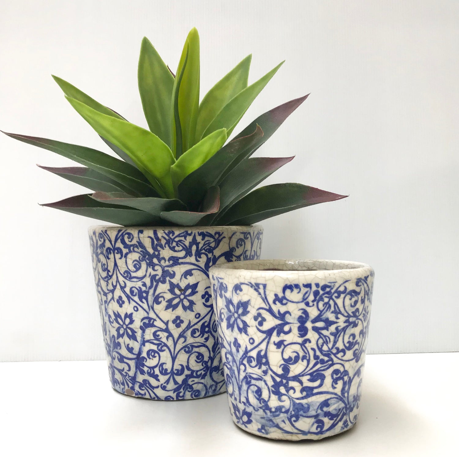 Round Versaille Blue Pots